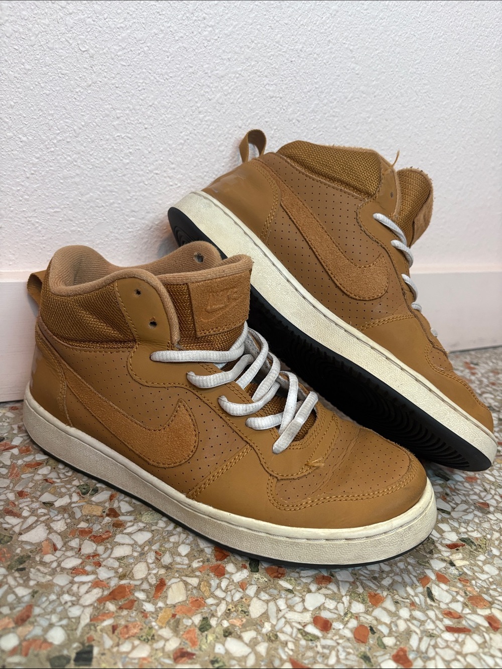 Nike 6 Youth High-Top Sneakers in Tan Mustard